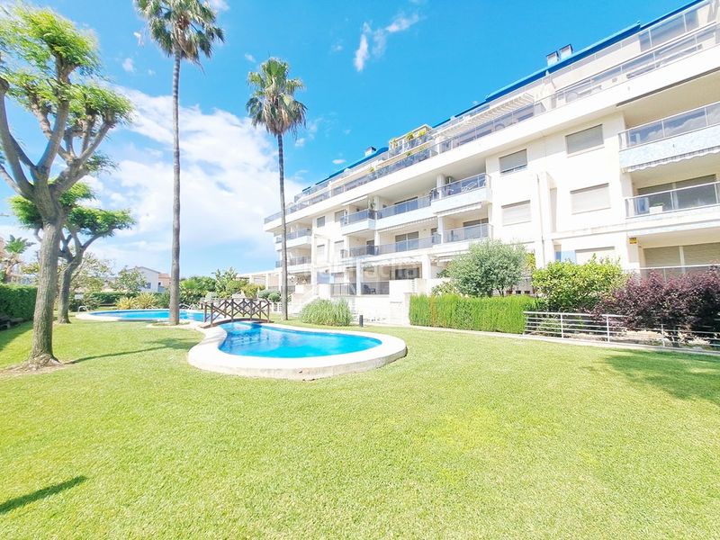 Foto d85ce0ac-a193-4c48-9894-15a3a6b1b9b3. Apartament amb piscina a Les Bassetes - El Marjal Dénia