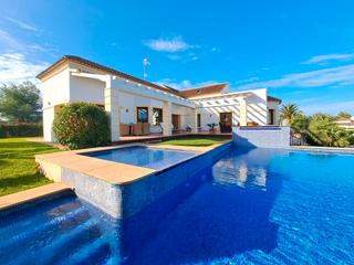 Chalet  Camí coll de pous. Moderna, privada y confortable, con vistas al mar y la montaña