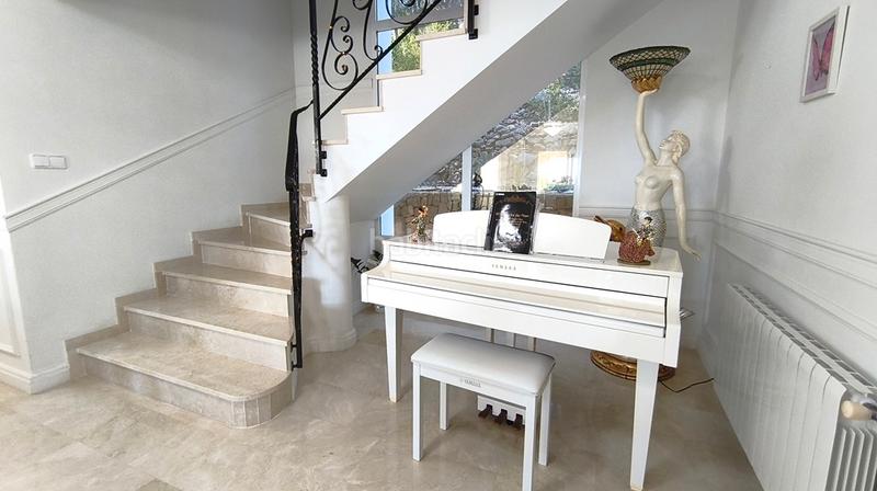 Foto c378b716-5dfd-41c8-b134-1b54ff507419. Xalet amb xemeneia aparcament piscina a La Xara-La Sella Dénia