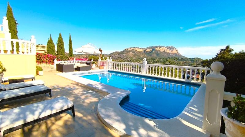 Foto c69e3115-2701-41d8-8422-8c452c622e37. Xalet amb xemeneia aparcament piscina a La Xara-La Sella Dénia