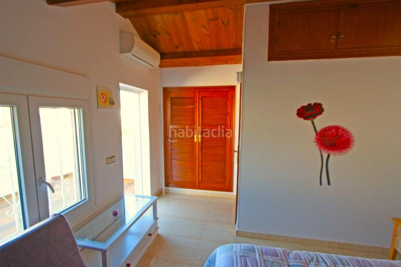 Foto 4f6a6284-ed15-4785-b8b2-68f2a5dbab39. Reihenhaus mit kamin parking pool in Devessa - Monte Pego Dénia