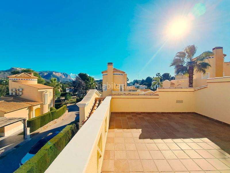 Foto 5bb6f37a-0989-4912-ae3a-c6bc59e70740. Xalet amb xemeneia calefacció aparcament piscina a Xàbia