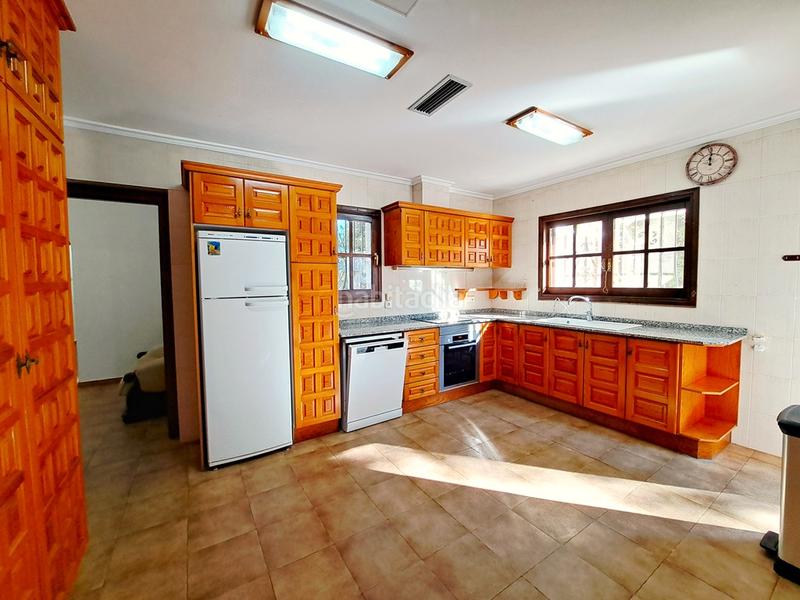 Foto 0146f00b-ae1d-467e-bfd0-bb9942e79c11. Chalet with fireplace heating parking pool in La Xara-La Sella Dénia