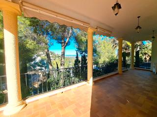 Chalet  Cv-735. Amplia, privada, con vistas y bien situada.