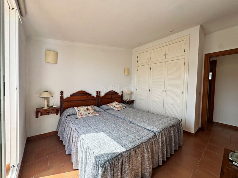 Foto fae8ddc5-bd8e-418d-a6aa-ab762c45a065. Xalet amb xemeneia aparcament piscina a La Pedrera-Vessanes Dénia