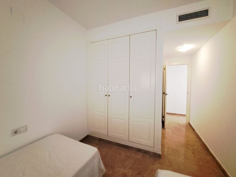 Foto 930e8404-f80a-41c6-801f-2517e424d32c. Apartament amb calefacció aparcament piscina a Centro Urbano Dénia