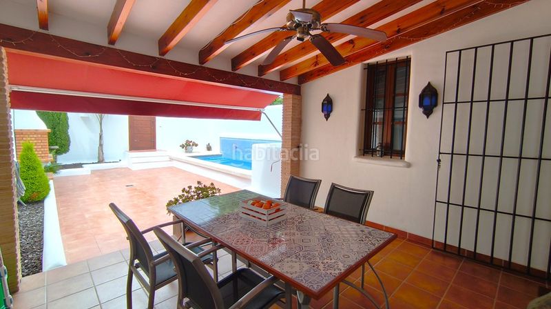 Foto 54a5c73a-ad21-4137-b335-5b458e9024ef. Casa adossada amb xemeneia calefacció aparcament piscina a Dénia