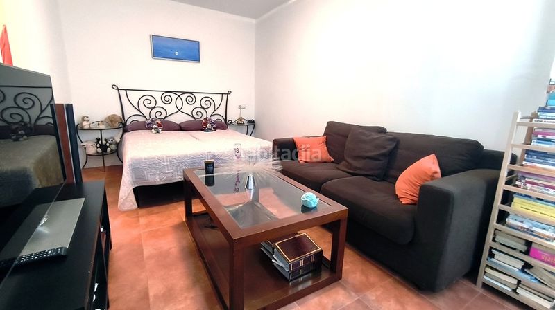 Foto fda4b369-eca1-448b-ad9a-3c5d8febb119. Casa adossada amb xemeneia calefacció aparcament piscina a Dénia