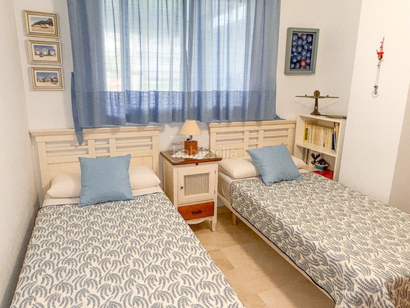 Foto e5f6b20f-ae2e-4098-bd6d-1702c8d0c008. Apartament amb aparcament piscina a Les Bassetes - El Marjal Dénia