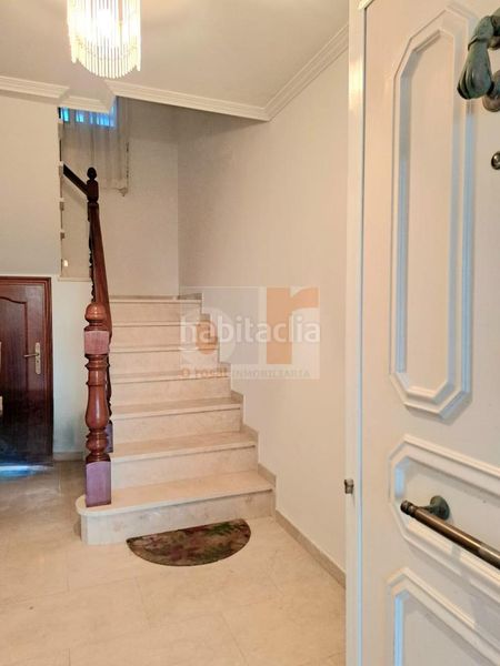 Foto 01104d73-d78d-43b3-b65f-7568c6577b82. Casa amb calefacció aparcament a Bueu