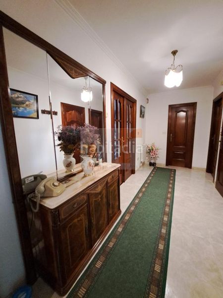 Foto 165f5f88-e48d-428c-a725-4a24e4d46544. Casa amb calefacció aparcament a Bueu