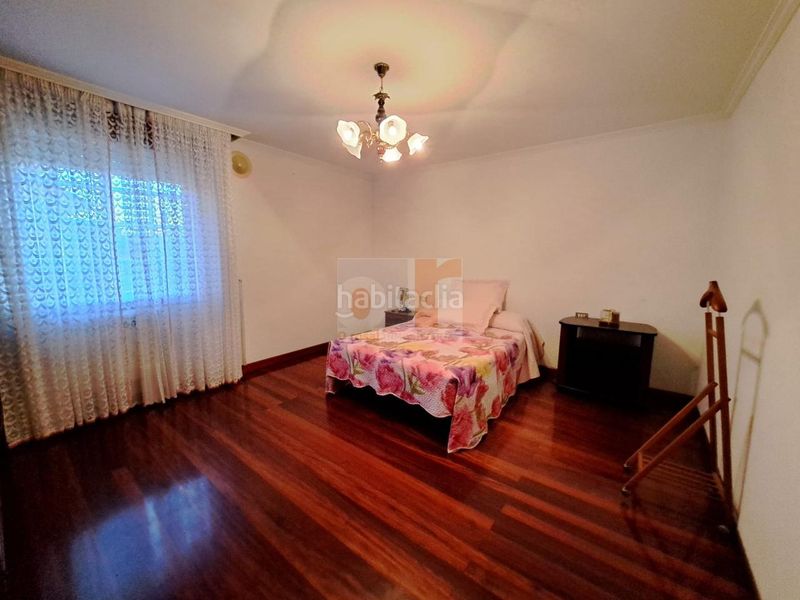 Foto 27370e2a-ef86-4399-95b6-424c9f40f1d4. Casa amb calefacció aparcament a Bueu