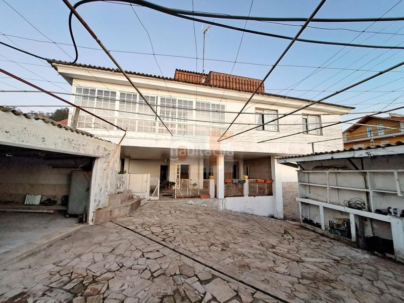 Foto 29c3ebcf-9c02-4414-b993-23eeddb838e3. Casa amb calefacció aparcament a Bueu