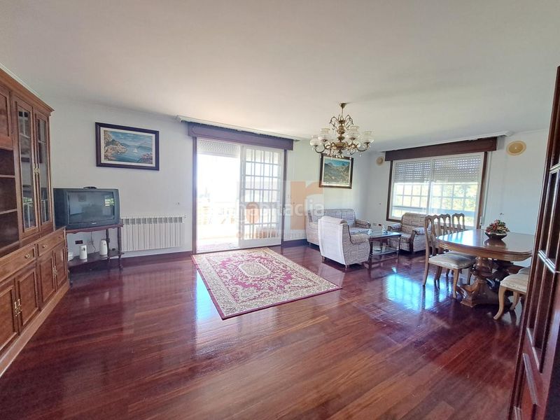 Foto 347e85c6-6373-4e0b-94eb-a39200b11ef1. Casa amb calefacció aparcament a Bueu