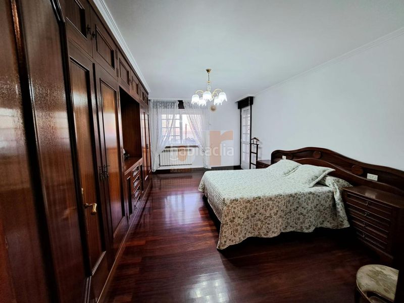 Foto a9fafbd6-6861-490b-8976-b5386281e6cd. Casa amb calefacció aparcament a Bueu