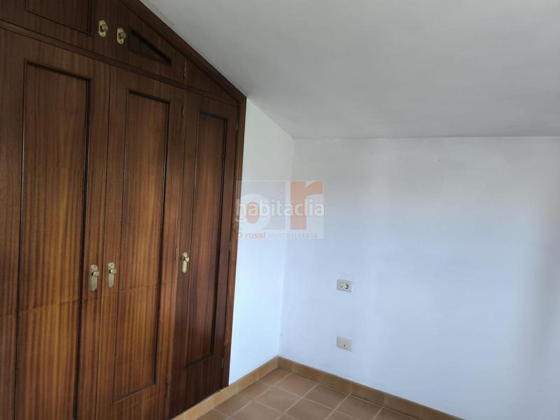 Foto 191a33b6-95b4-4d23-9c73-5252eead0293. Haus mit heizung parking in Moaña