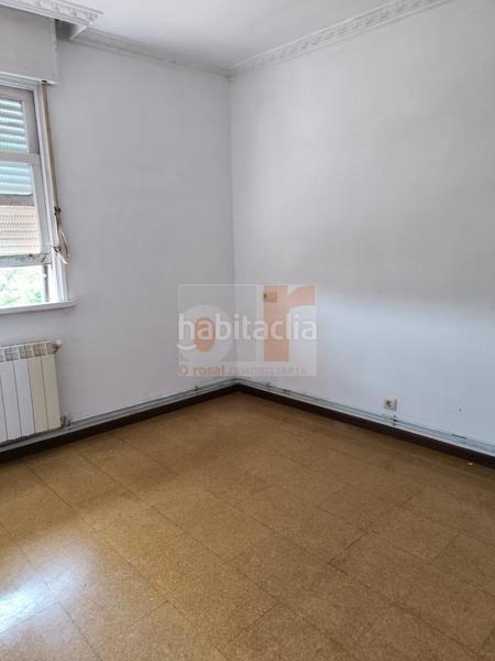 Foto 6bd01aec-560a-4dd5-9dd9-67eff2ff5ec6. Haus mit heizung parking in Moaña