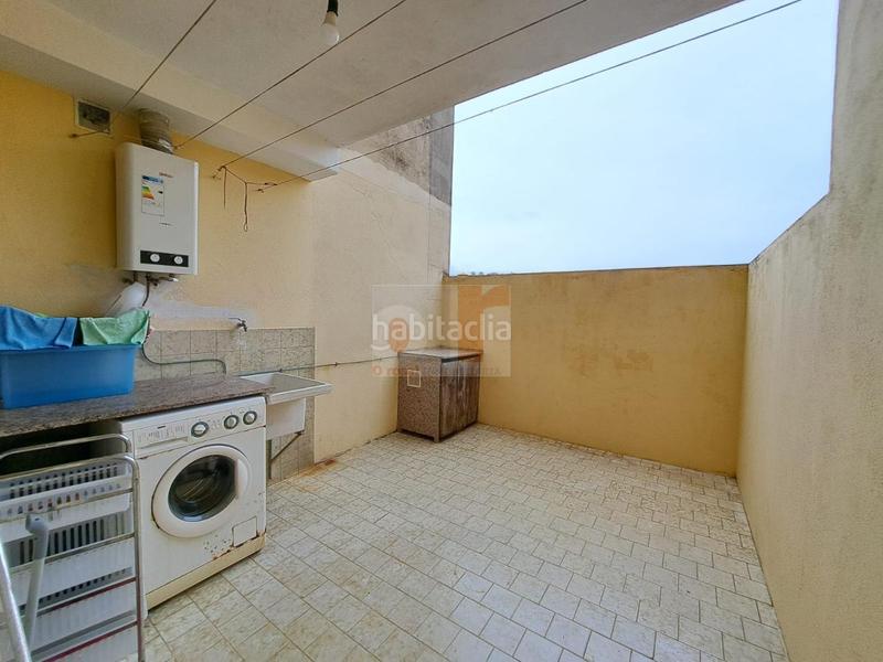 Foto 746a114b-bedd-4ee6-be32-f8de31fe5bc9. Appartamento con riscaldamento in Coiro Cangas