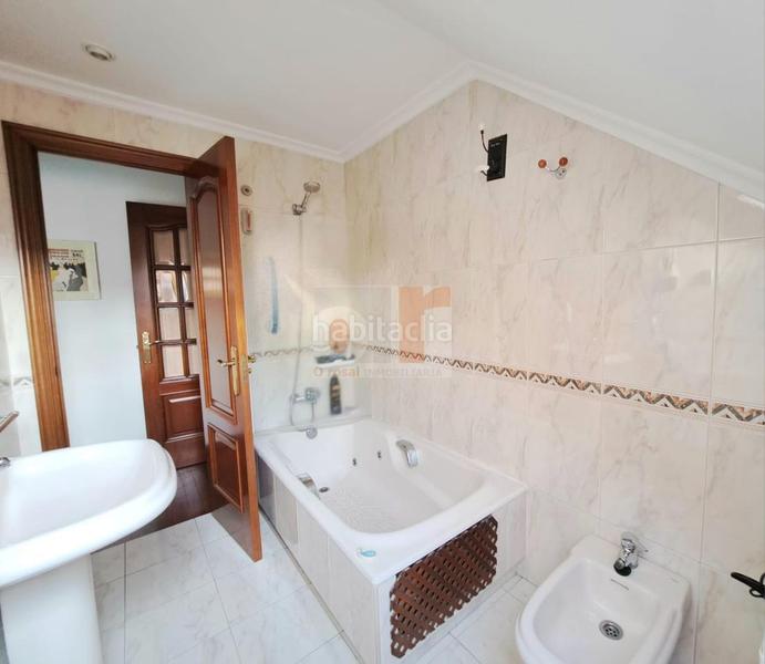 Foto 3f91ac5d-8f13-4c49-a0cc-15f4127eedce. Penthouse with heating parking in Fátima Vigo