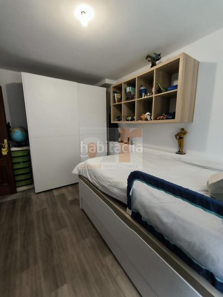 Foto a78fd96b-42b0-4fd2-b475-8829fba1cd01. Casa amb calefacció a Aldán Cangas