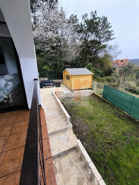 Foto ea55fd66-d4a1-4271-b830-d32a30a9ceb7. Casa amb calefacció a Aldán Cangas