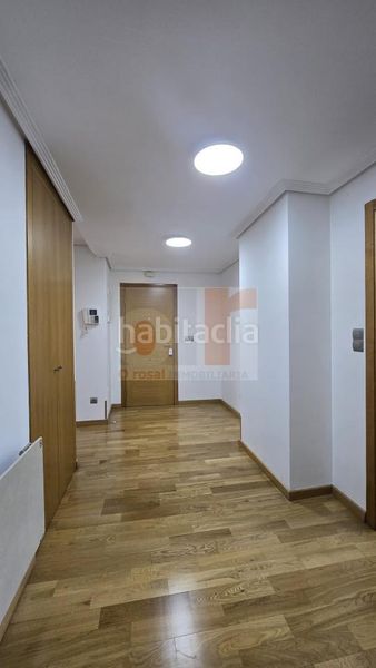 Foto df2c3fab-d5e3-4975-a740-e3c1b093638d. Pis amb calefacció aparcament piscina a Moaña