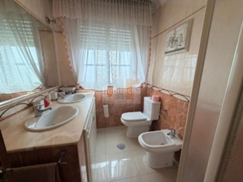 Foto 1fdbdd3a-7151-4ec2-8141-8f978300f738. Casa amb calefacció aparcament a Moaña