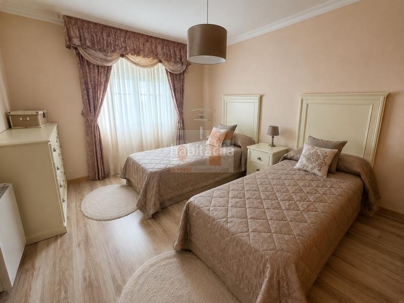 Foto babfc8e9-35c4-4e57-ba5c-195323df9caa. Casa amb calefacció aparcament a Moaña