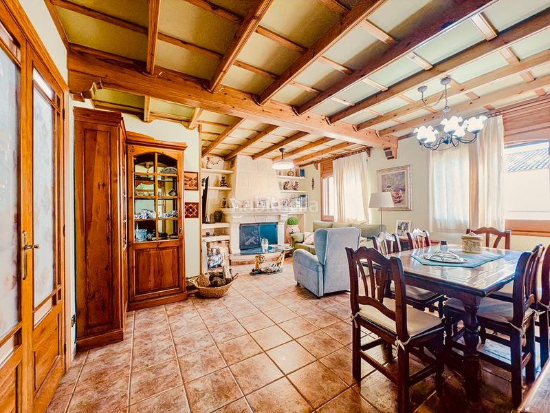 Foto 57139982-9212-4e3a-8b3c-65339ce1231e. Casa amb xemeneia calefacció aparcament piscina a Pacs del Penedès