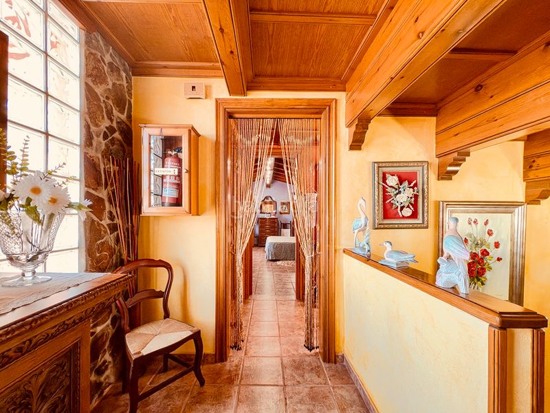 Foto a43bd30c-ed99-4fd8-ad33-9495a5a37729. Casa amb xemeneia calefacció aparcament piscina a Pacs del Penedès