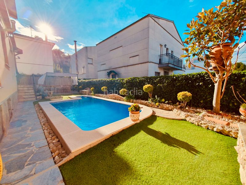 Foto d157de77-219f-48d1-911d-222707f48153. Casa amb xemeneia calefacció aparcament piscina a Pacs del Penedès