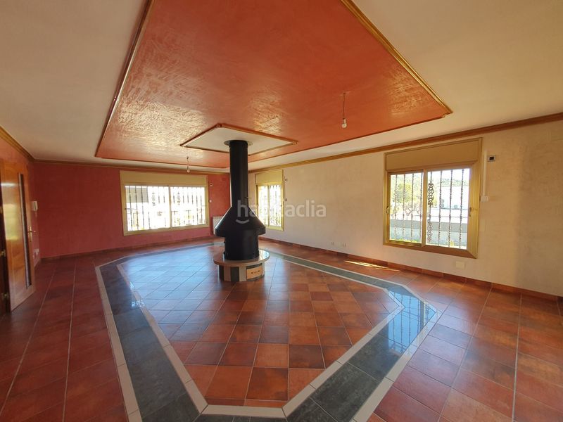 Foto 144ddba1-8a6a-4393-9a07-9aff97cbb038. Casa amb xemeneia calefacció aparcament piscina a Olèrdola