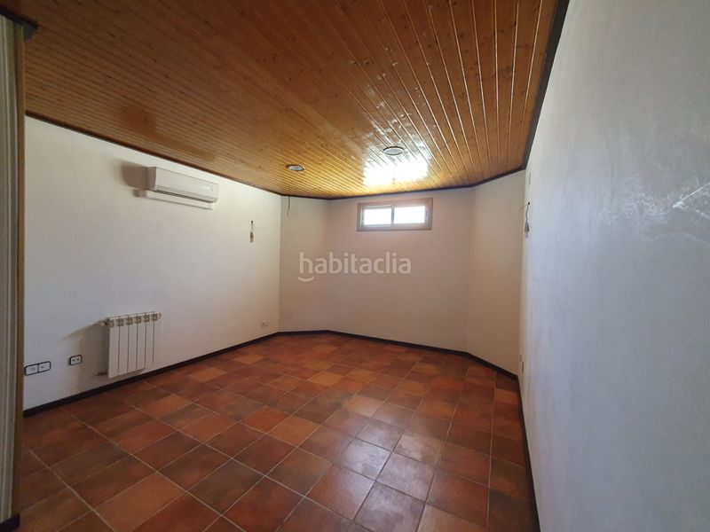 Foto 1bfbfc17-af86-4416-932a-90cd6987dc5c. Casa amb xemeneia calefacció aparcament piscina a Olèrdola