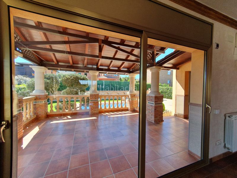 Foto 5b3b5f6a-33eb-4d7c-acb8-67962ed8b7b2. Casa amb xemeneia calefacció aparcament piscina a Olèrdola