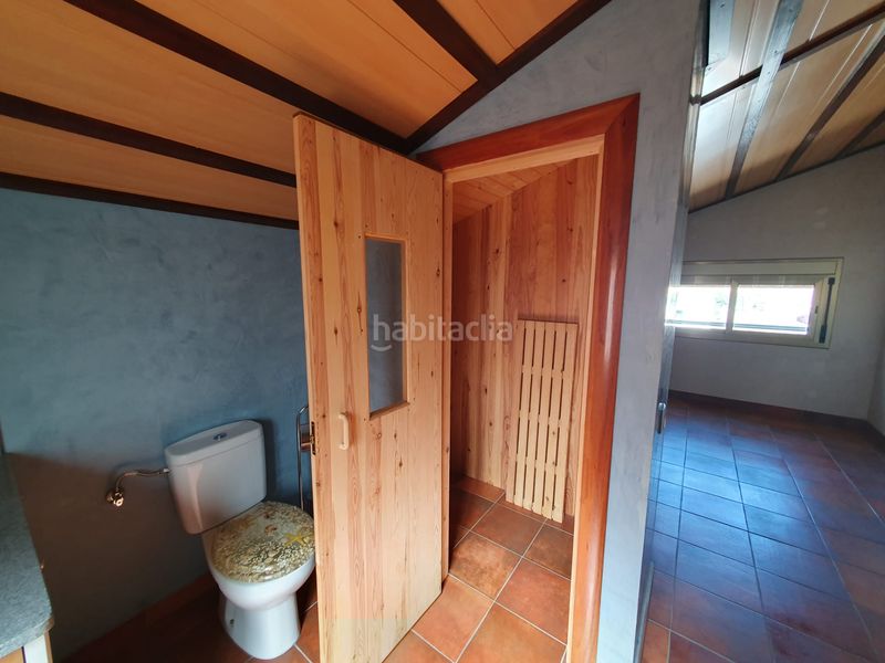 Foto 5d660a7d-9d8f-4727-9639-cfb7e6e95a8c. Casa amb xemeneia calefacció aparcament piscina a Olèrdola