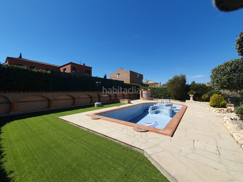 Foto 718d3750-6c18-4ecf-8bf6-341c5684d945. Casa amb xemeneia calefacció aparcament piscina a Olèrdola