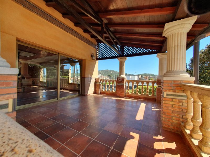 Foto a72dd580-bd96-40d7-bf04-aabb9e5a3d94. Casa amb xemeneia calefacció aparcament piscina a Olèrdola