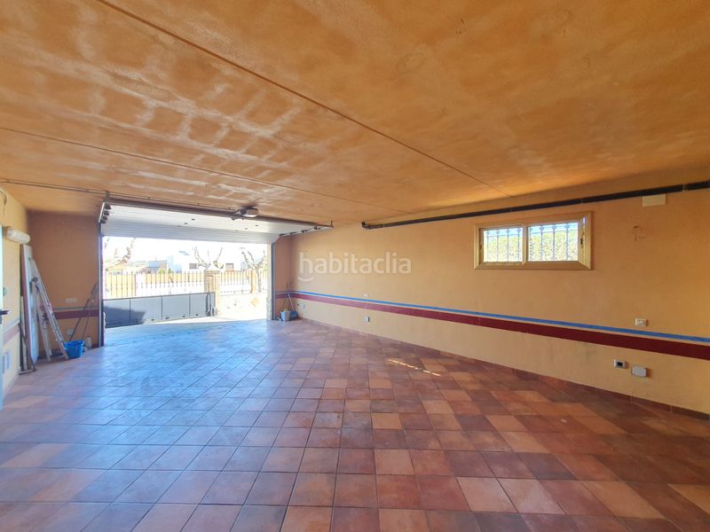 Foto cb80d8a0-5778-4a91-9ccb-1669a178c9ee. Casa amb xemeneia calefacció aparcament piscina a Olèrdola