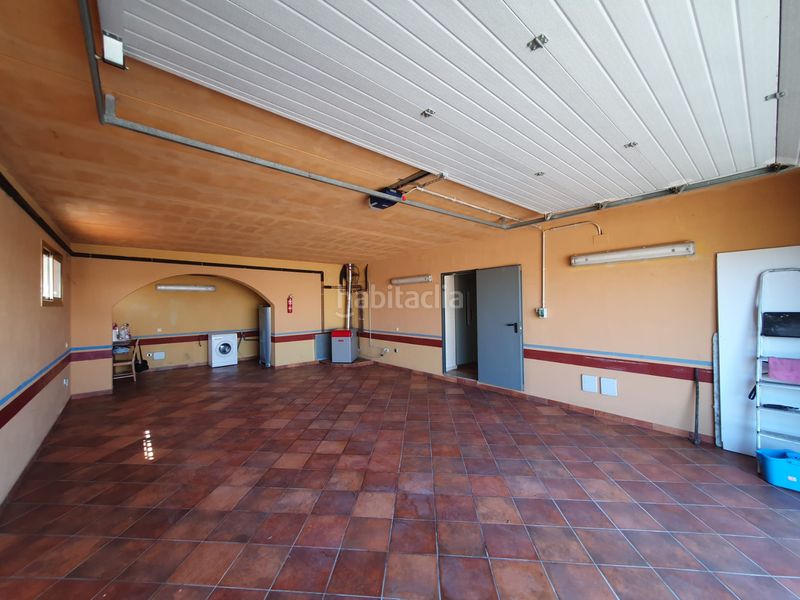 Foto fc9f6d2a-7bdc-40ca-8aff-030eddca5084. Casa amb xemeneia calefacció aparcament piscina a Olèrdola