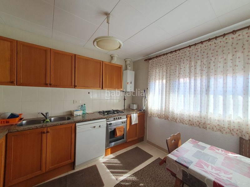 Foto f057a951-3204-40e8-b5cd-b55c7a55e318. Casa adossada amb calefacció aparcament a Palafolls