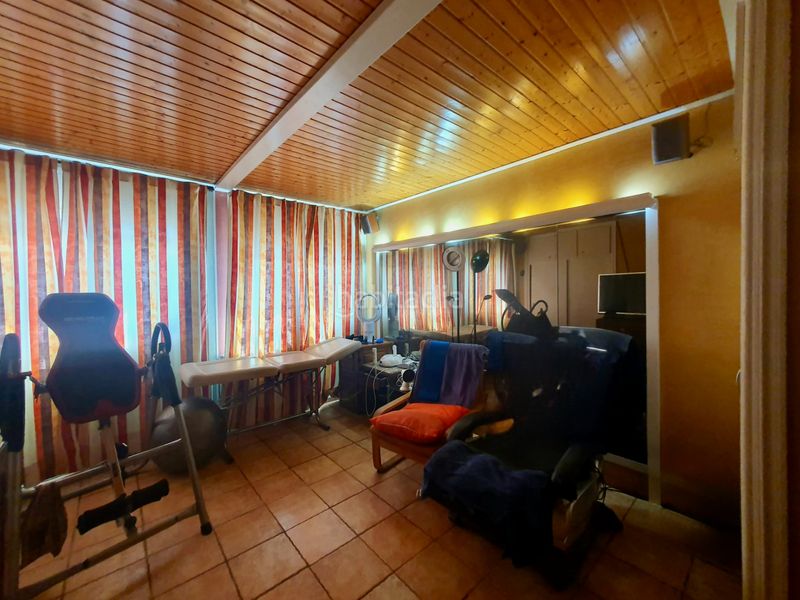 Foto 81f5984b-56db-44bf-8fa5-f45a665c323c. Casa amb xemeneia calefacció aparcament piscina a Olèrdola