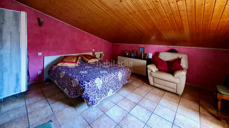 Foto a12400af-60f1-4adb-892c-c76928210e31. Casa amb xemeneia calefacció aparcament piscina a Olèrdola