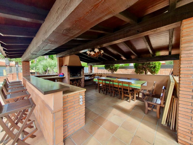 Foto b12ecdd5-6c8e-42ae-8d16-a9f9b7385366. Casa amb xemeneia calefacció aparcament piscina a Olèrdola
