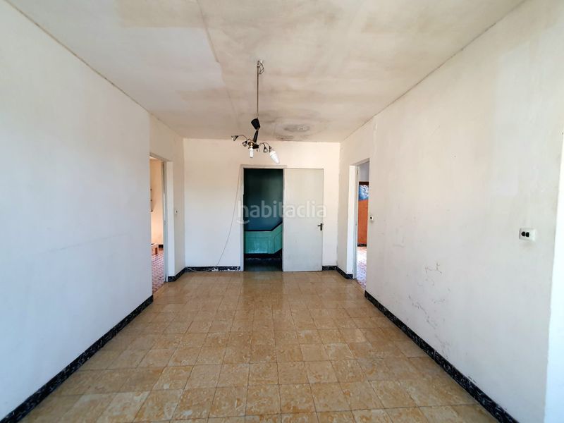 Foto 16e6ca77-f8be-4c7d-b137-1c7da3e0f3e1. Casa adossada amb aparcament a Castellví de la Marca