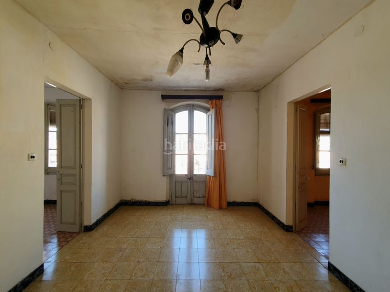 Foto 2709d8a5-fc35-42bf-967a-156210629da6. Casa adossada amb aparcament a Castellví de la Marca