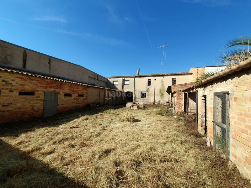 Foto a7fd439e-c139-4d9e-b0e3-2242723fc148. Casa adossada amb aparcament a Castellví de la Marca