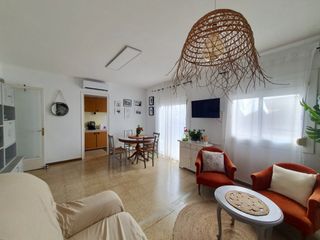 Pis  Carrer de sitges. Piso céntrico de 3 dormitorios con mucha luz natural y dos balco