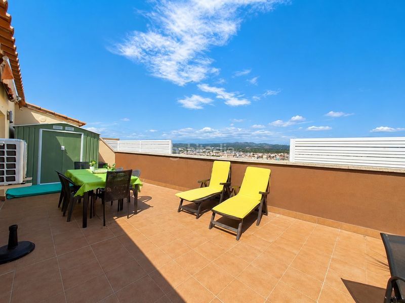 Foto 4fdb521d-69d6-491c-8195-dbd53a426ec8. Duplex con riscaldamento parcheggio in Les Roquetes Sant Pere de Ribes