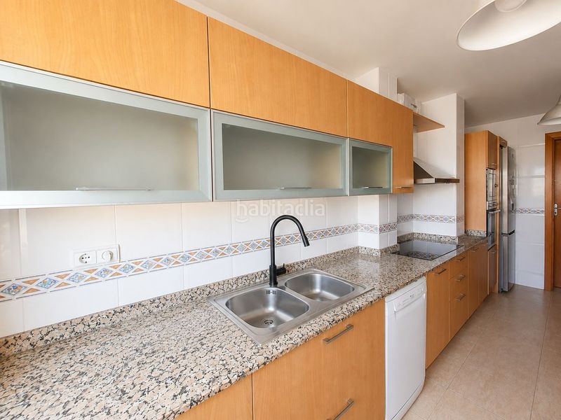 Foto ebba3d88-8761-4098-a61f-e0d312f90235. Duplex con riscaldamento parcheggio in Les Roquetes Sant Pere de Ribes