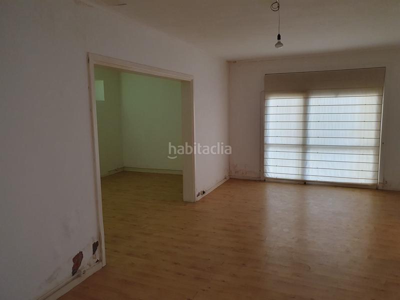 Foto 611d03d5-2e3c-48f9-9b7c-84f6bf4dfc4a. Local comercial a carrer de ventosa i roig 22a a Vilanova i la Geltrú